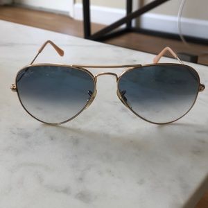 Rayban Women’s large aviators